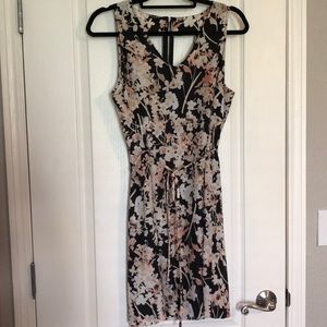 Moody floral print dress perfect for fall!
